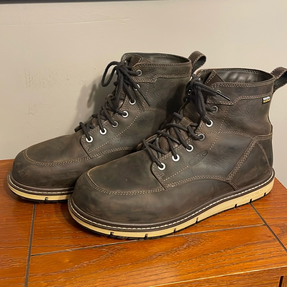 Men’s Keen boots 6” San Jose soft toe, size 11EE.